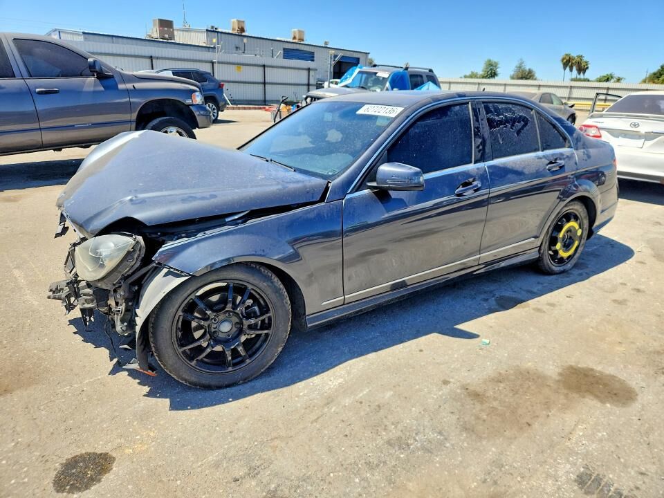 2014 MERCEDES-BENZ C-Class