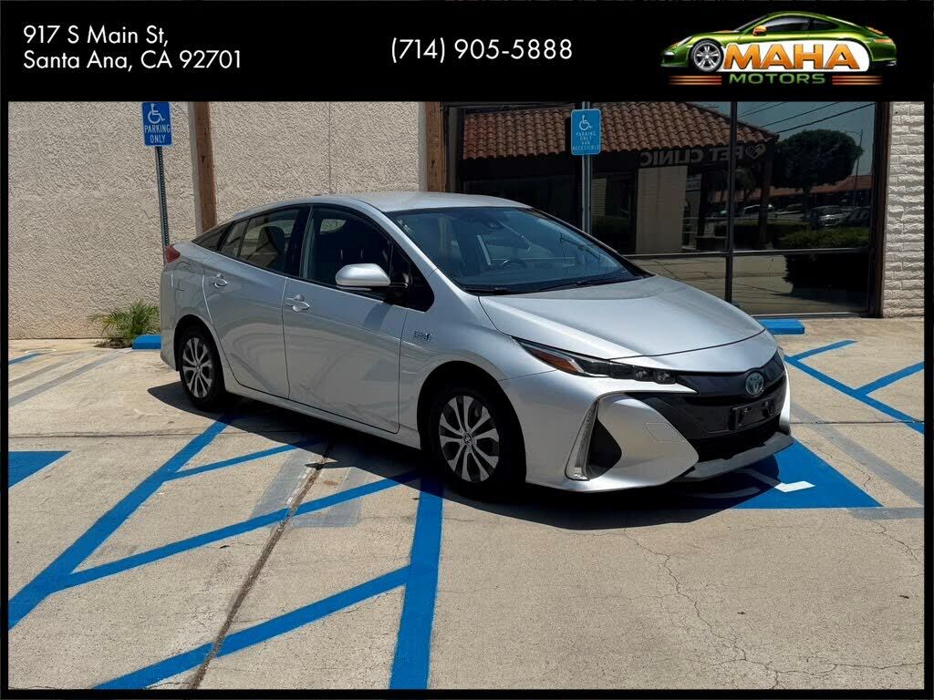 2020 TOYOTA Prius