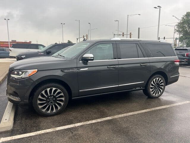2022 LINCOLN Navigator L