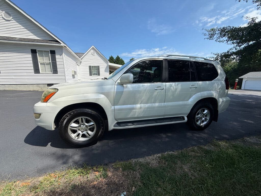 2004 LEXUS GX