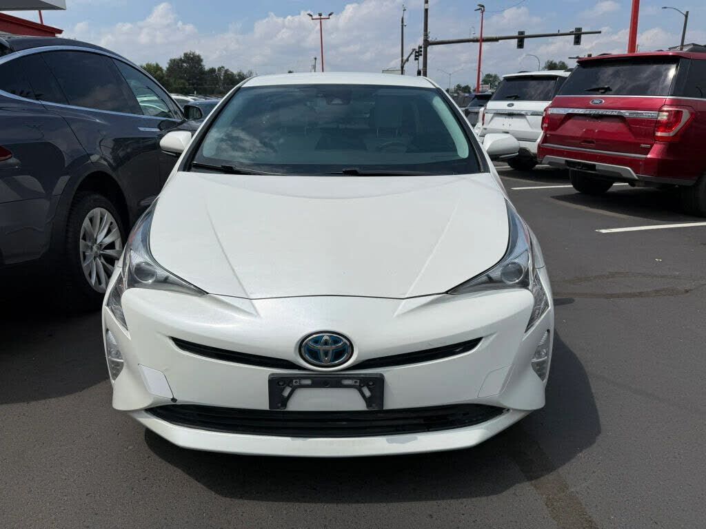 2017 TOYOTA PRIUS