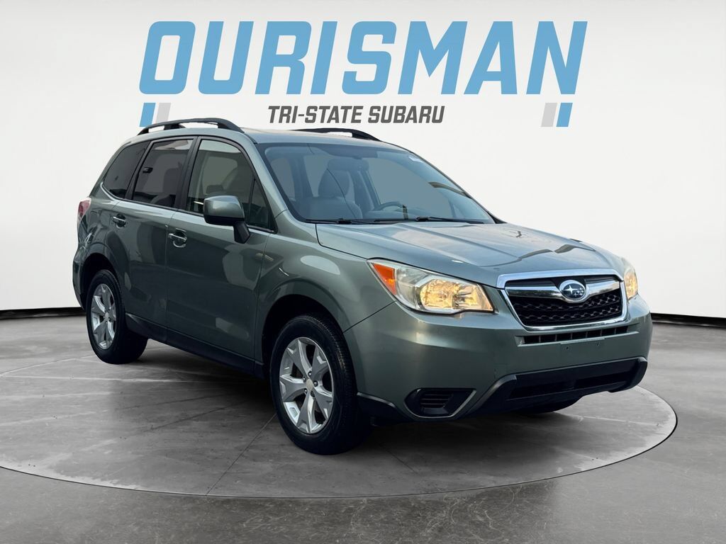 2015 SUBARU Forester