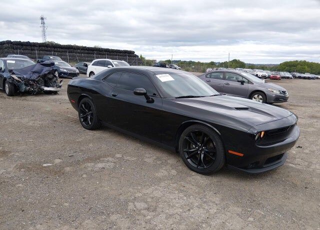 2017 DODGE Challenger