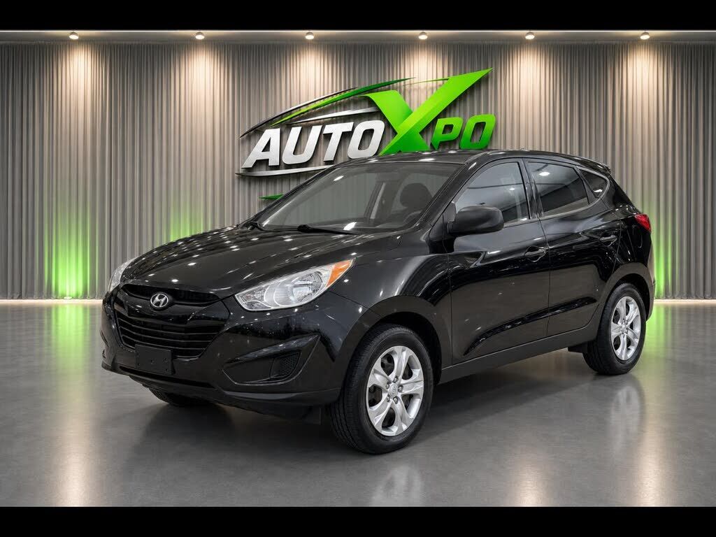 2010 HYUNDAI Tucson