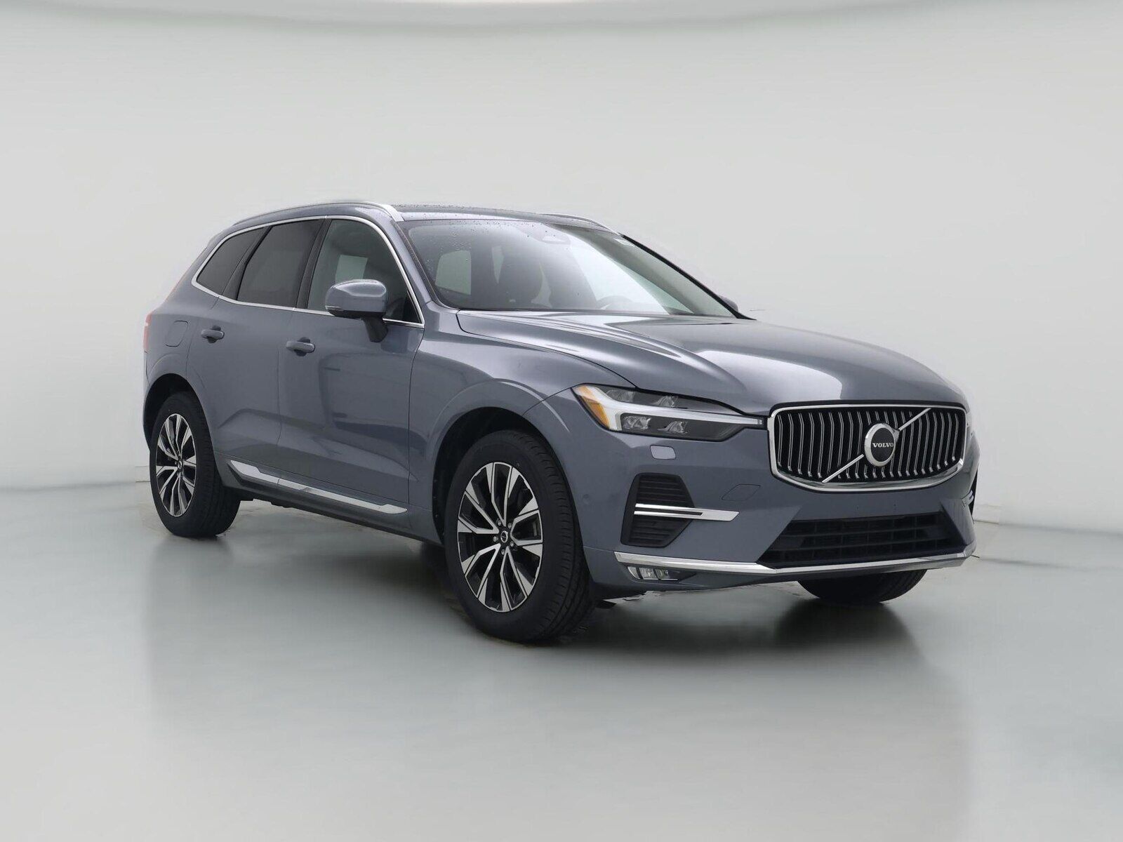 2023 VOLVO XC60
