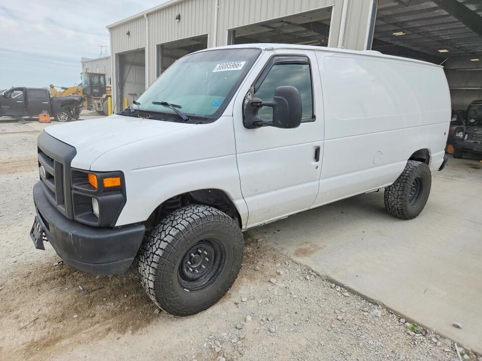 2013 FORD E-350