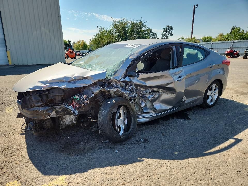 2012 HYUNDAI Elantra