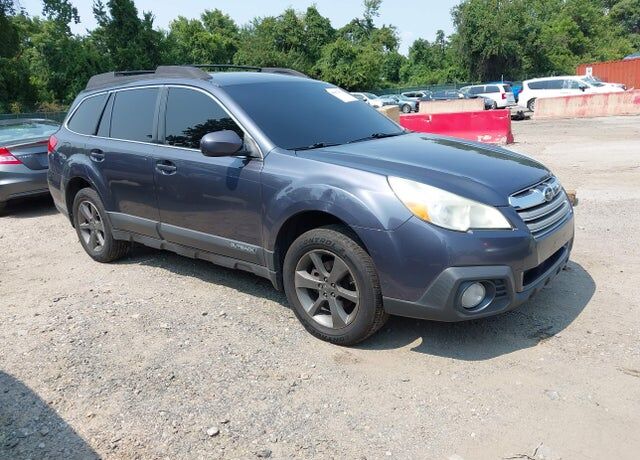 2014 SUBARU Outback