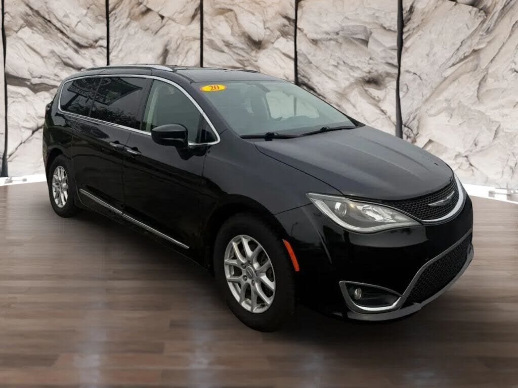 2020 CHRYSLER Pacifica