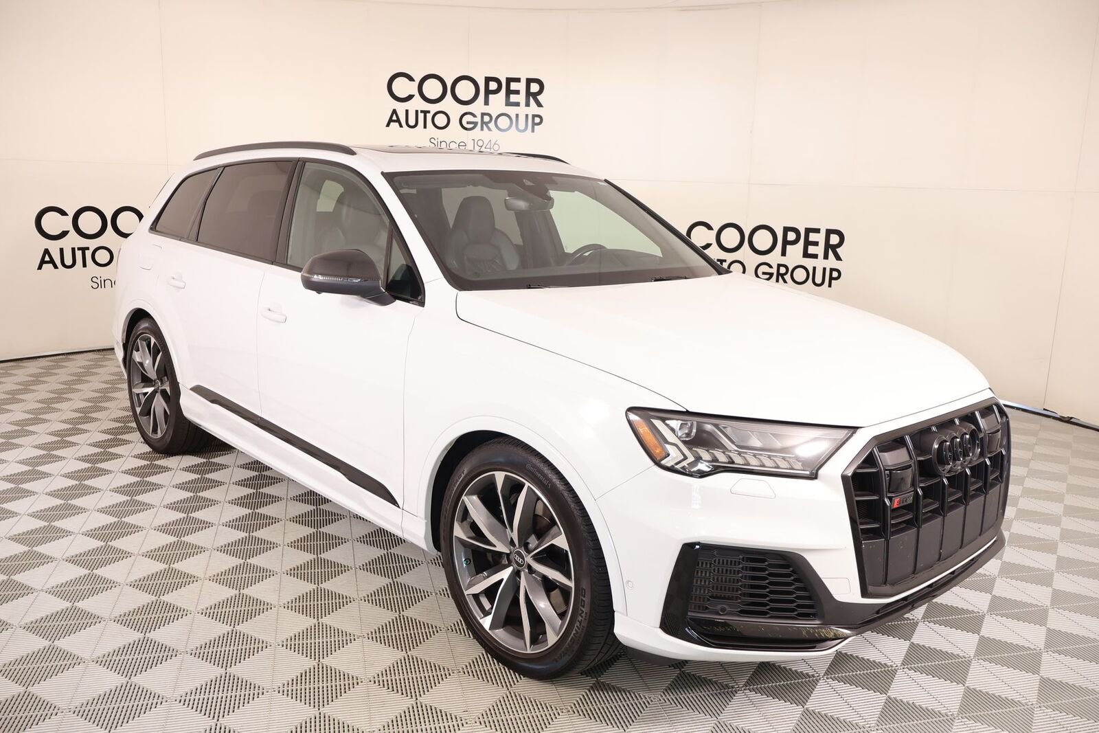 2023 AUDI SQ7