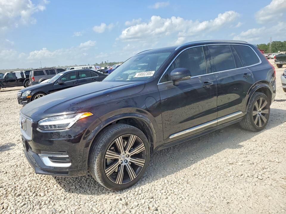 2023 VOLVO XC90