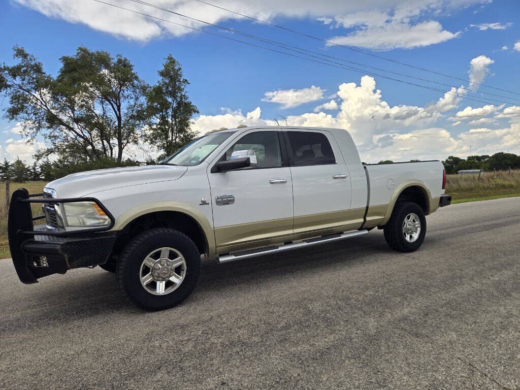 2011 DODGE Ram