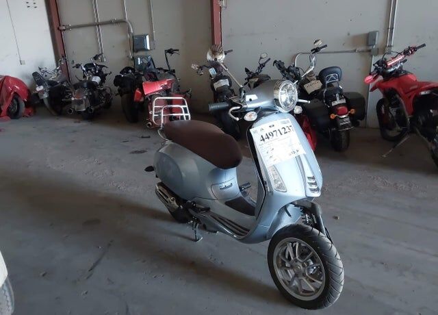 2022 PIAGGIO AND VESPA Primavera / Sprint 150 / Sprint 150 family