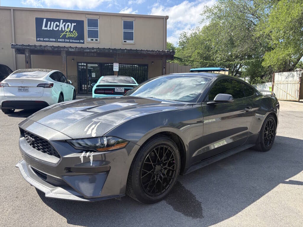2019 FORD Mustang
