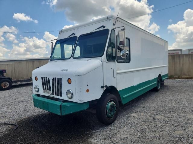 2012 WORKHORSE W62