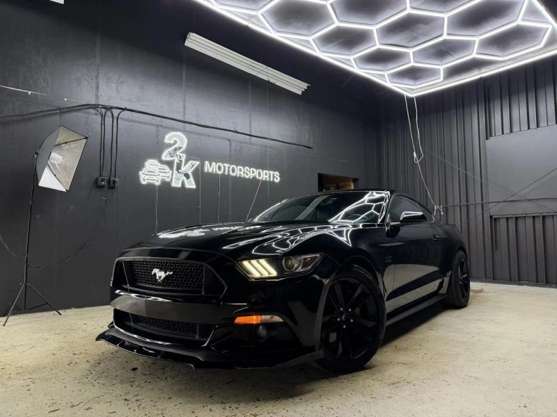 2017 FORD Mustang
