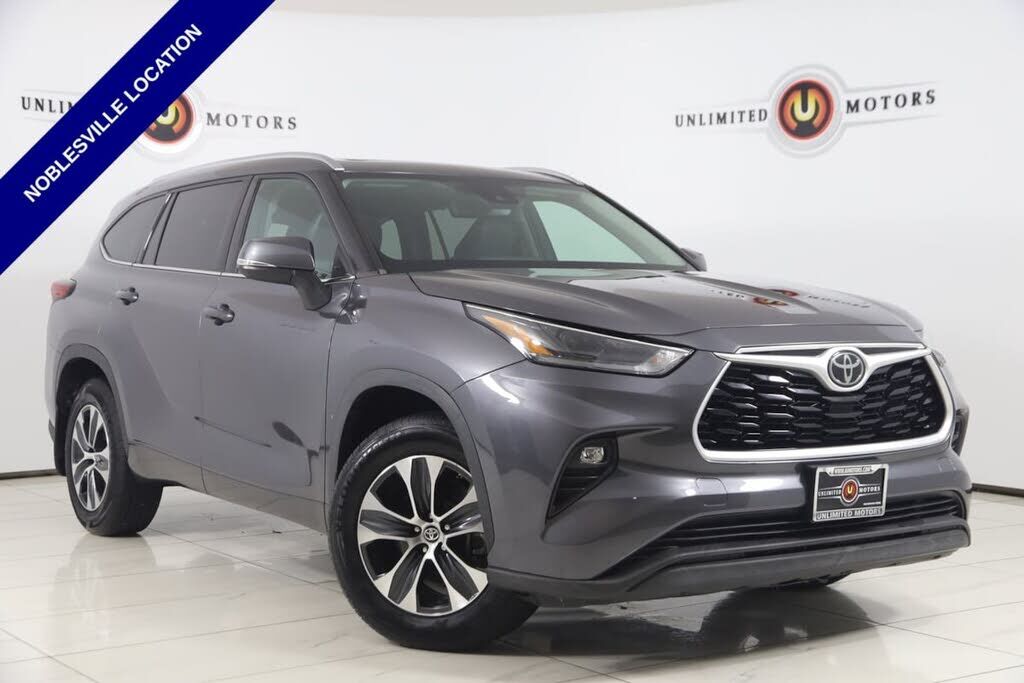 2021 TOYOTA Highlander