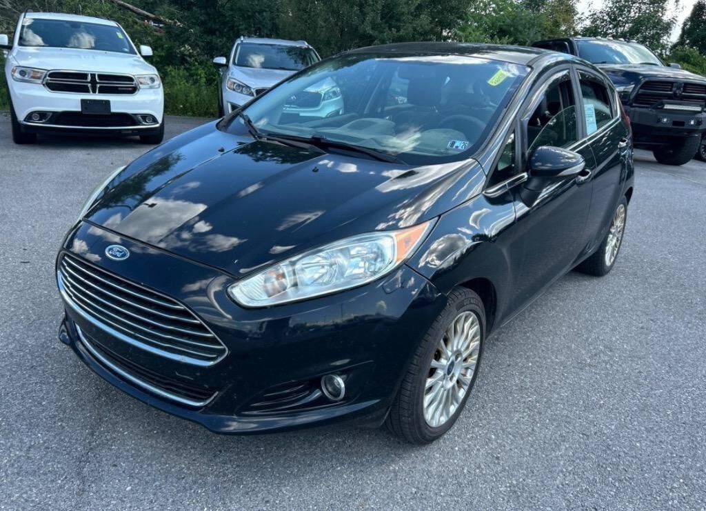 2016 FORD Fiesta