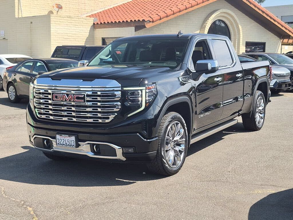 2023 GMC Sierra