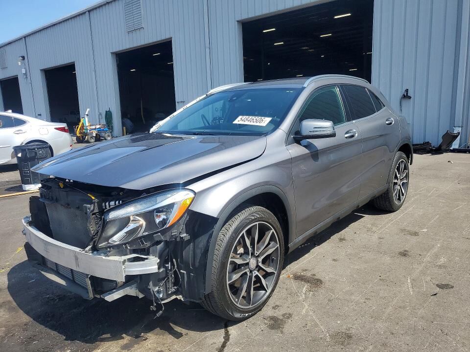 2016 MERCEDES-BENZ GLA-Class