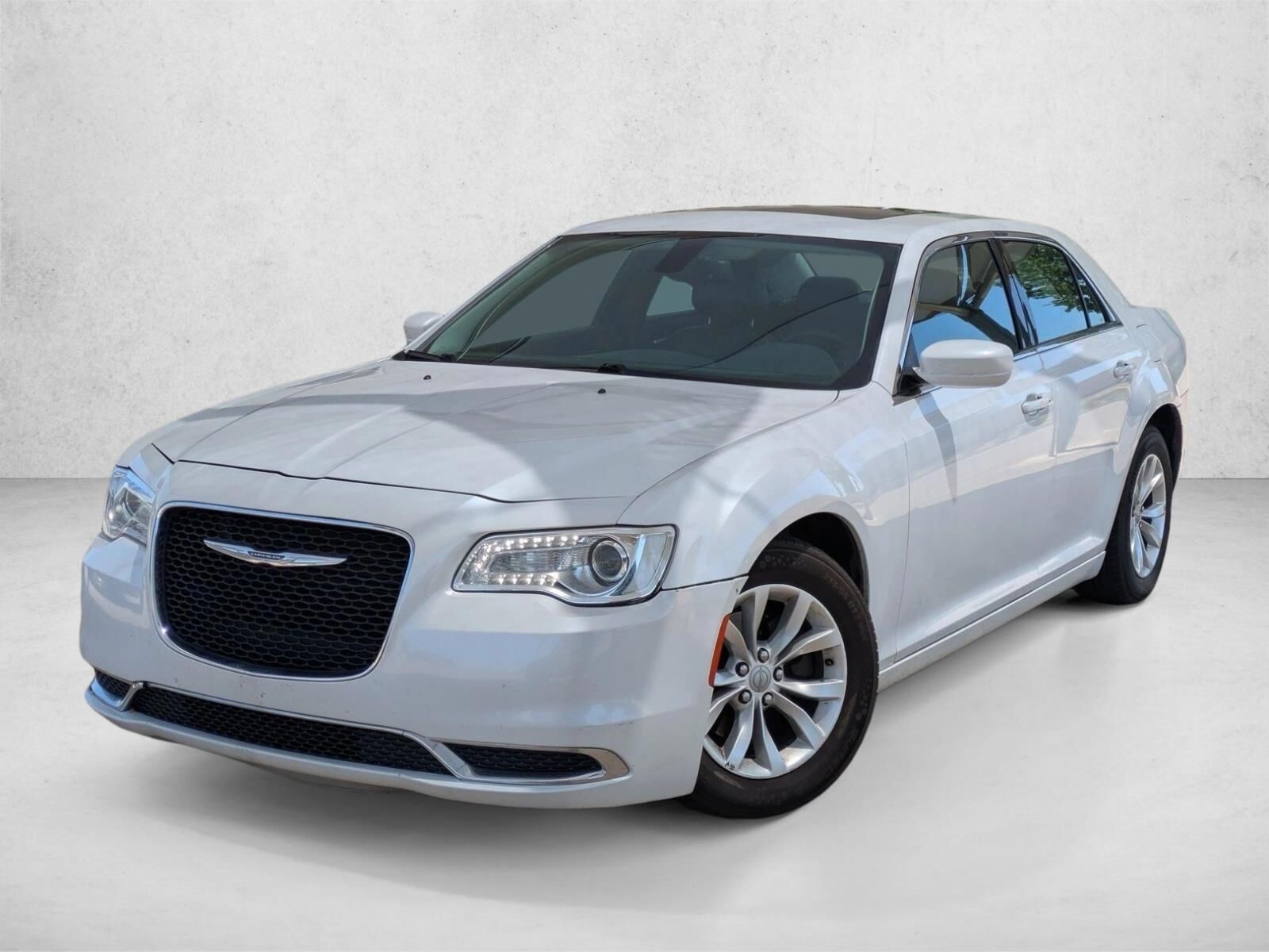 2015 CHRYSLER 300