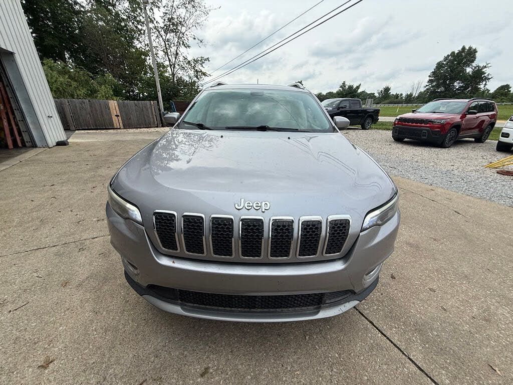 2019 JEEP Cherokee