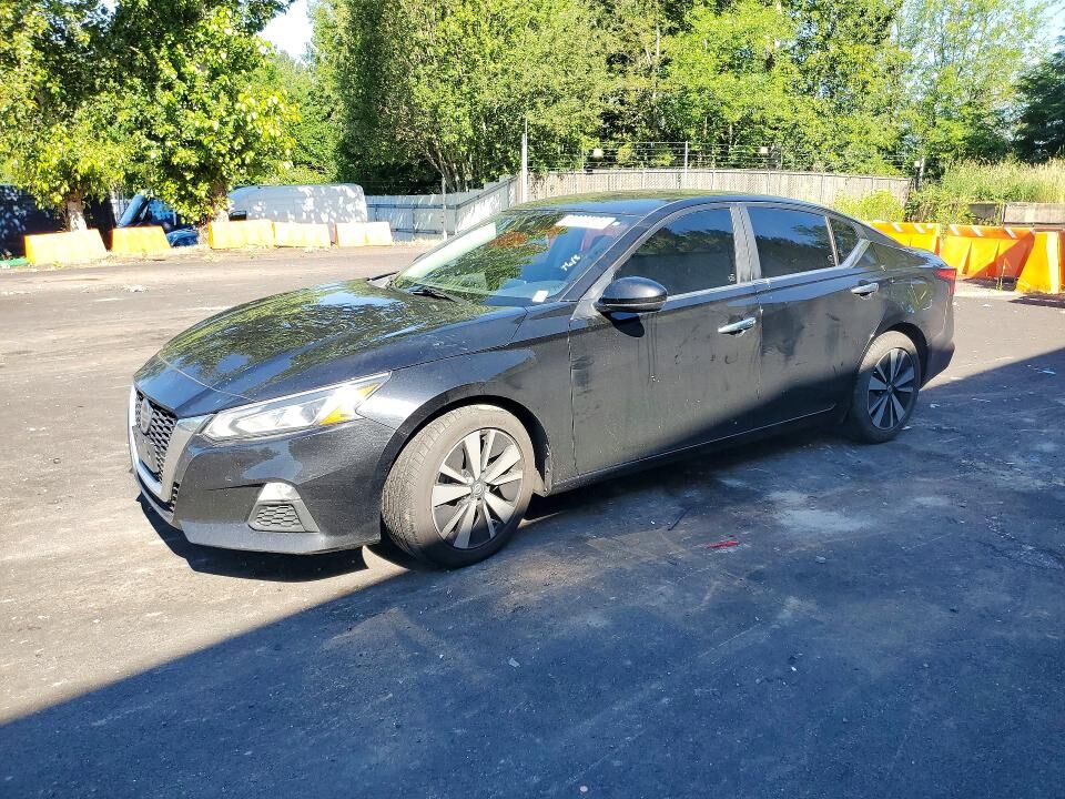 2022 NISSAN Altima