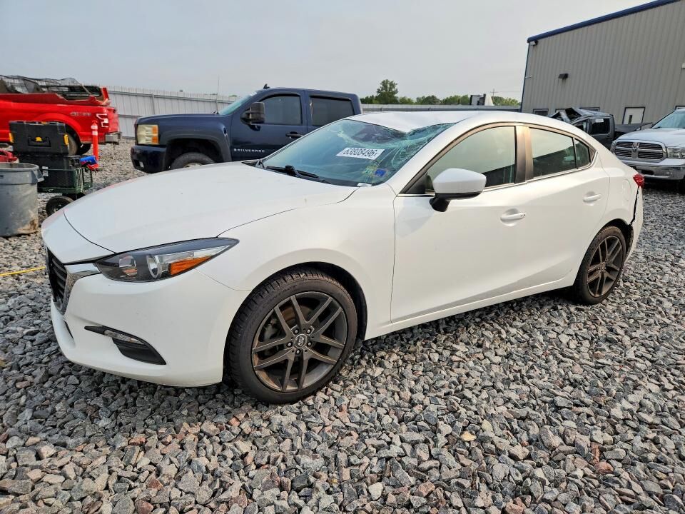 2017 MAZDA Mazda3