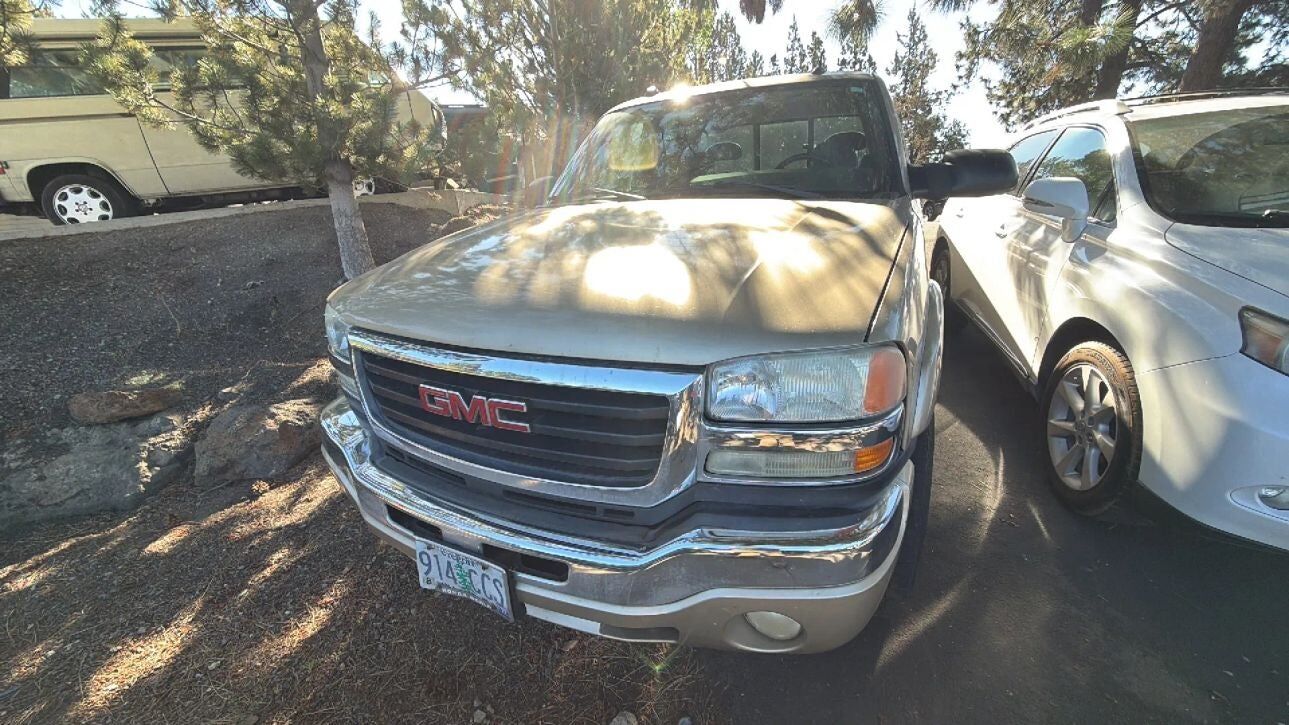 2005 GMC Sierra