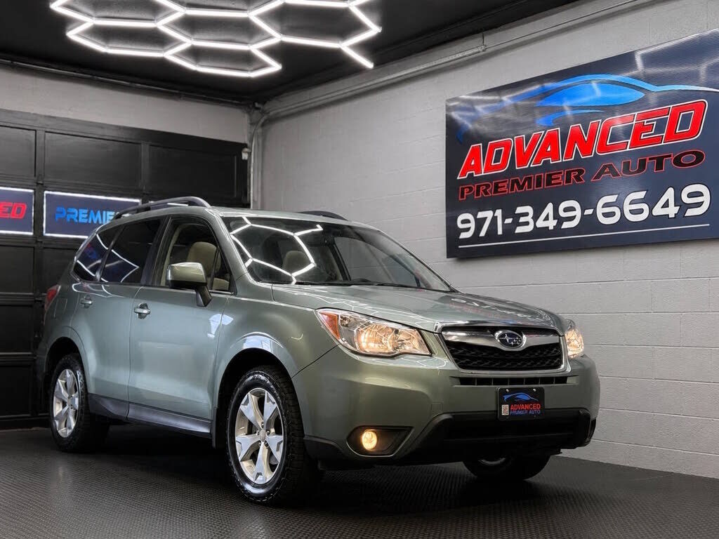 2016 SUBARU Forester