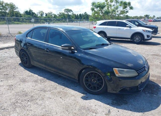 2013 VOLKSWAGEN Jetta