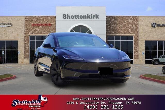 2025 TESLA Model 3