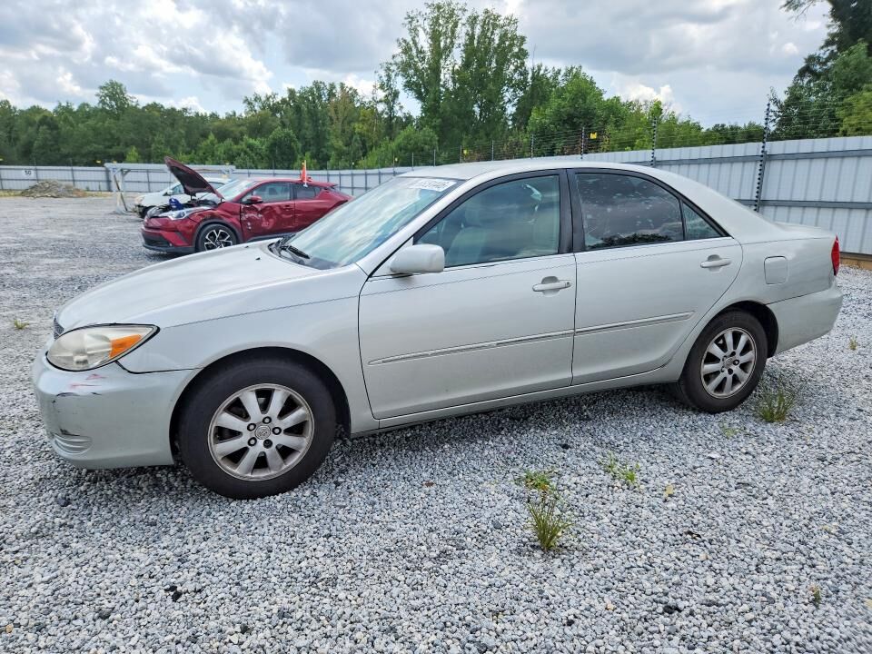 2004 TOYOTA Camry