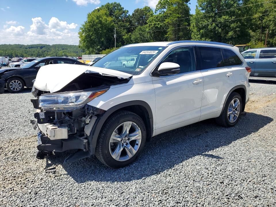 2017 TOYOTA Highlander
