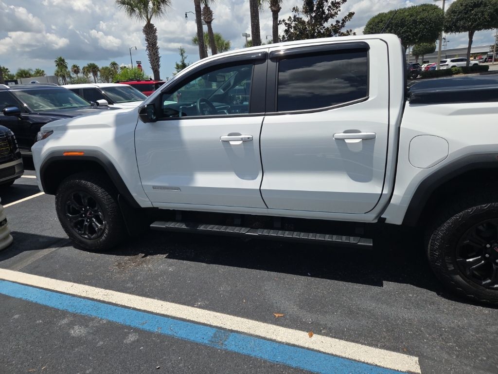 2024 GMC Canyon
