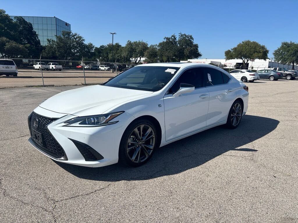 2021 LEXUS ES