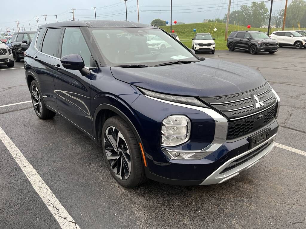 2024 MITSUBISHI Outlander