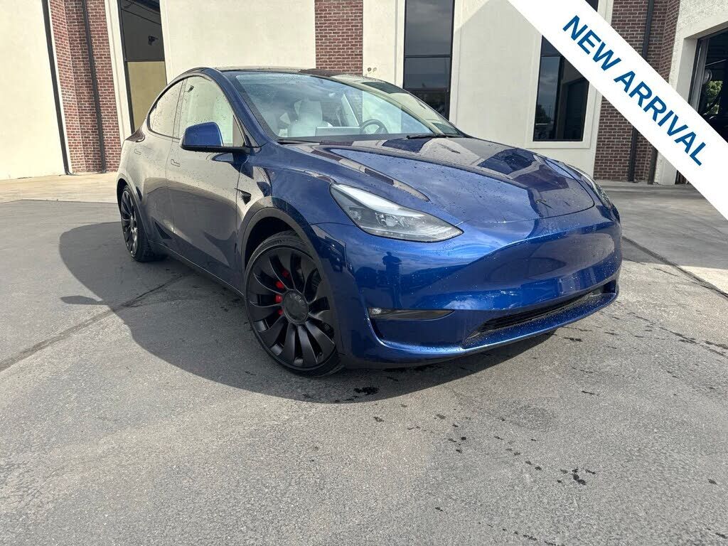 2023 TESLA Model Y