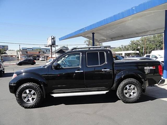 2012 NISSAN Frontier