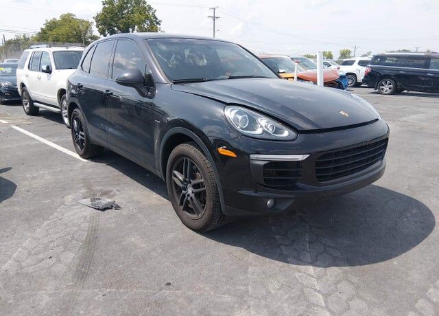 2015 PORSCHE Cayenne