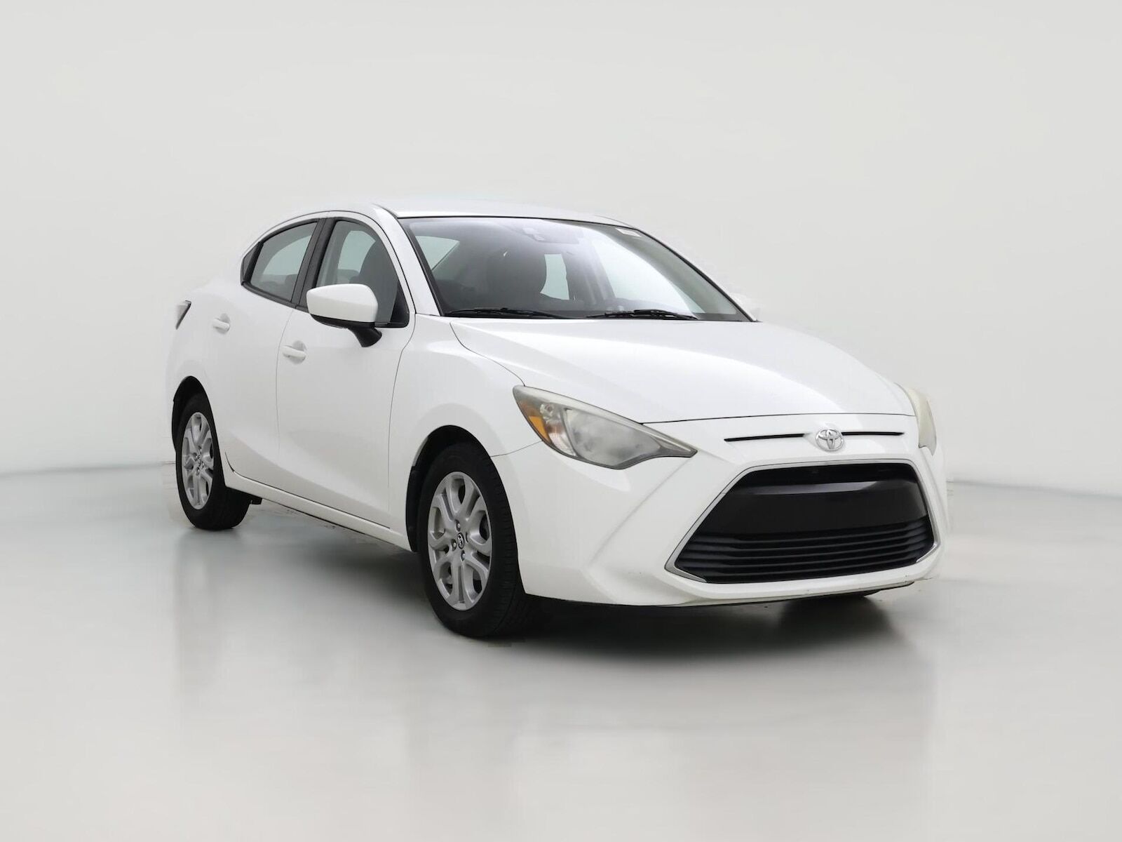 2018 TOYOTA Yaris