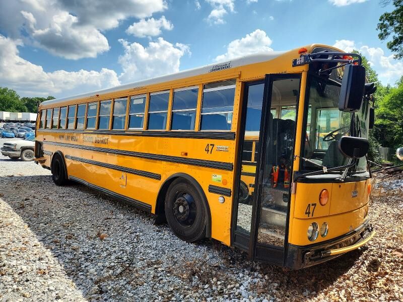 2015 THOMAS BUILT HDX
