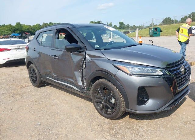 2024 NISSAN Kicks