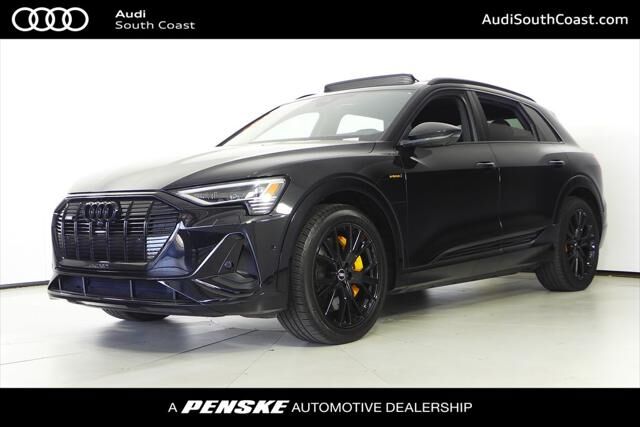 2022 AUDI e-tron