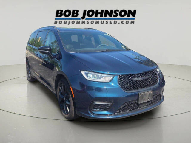 2025 CHRYSLER Pacifica