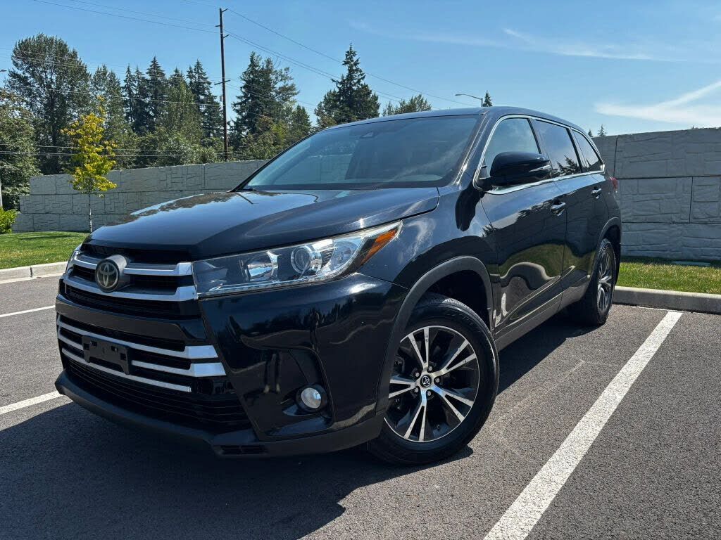 2019 TOYOTA Highlander