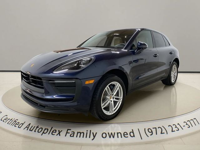 2023 PORSCHE Macan