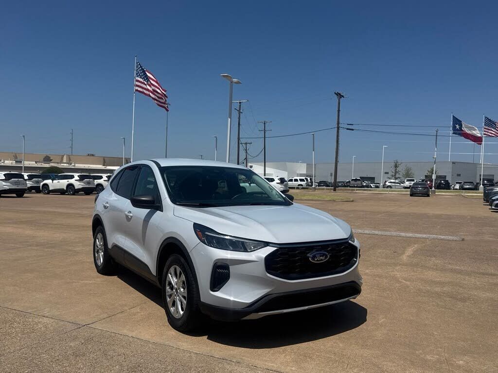 2025 FORD Escape