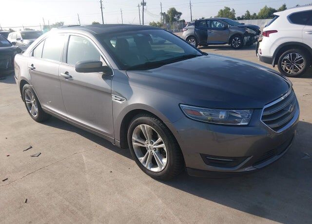 2013 FORD Taurus