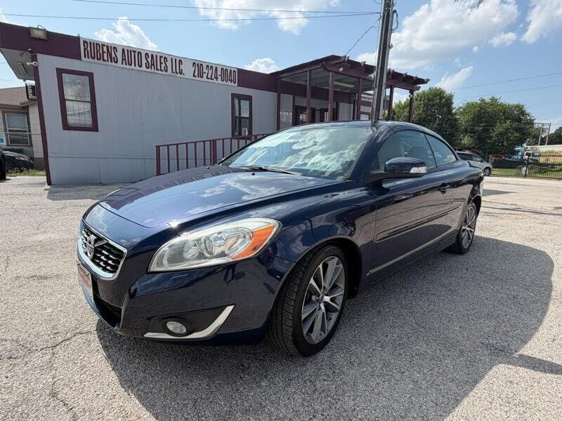2013 VOLVO C70